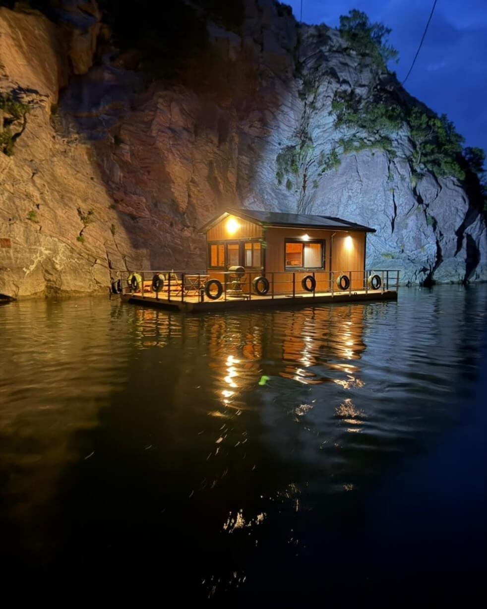 Floating House “Blini”